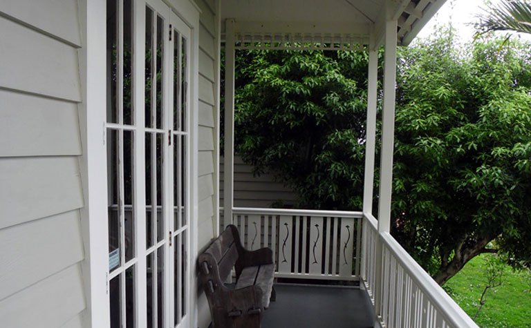 Epsom deck and handrail painting