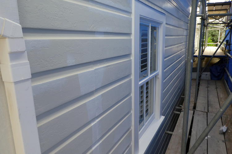 Weatherboards painting at Northcote Point on Auckland’s North Shore